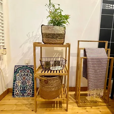 La Maison Plutot Gris-bleu * Estréelles