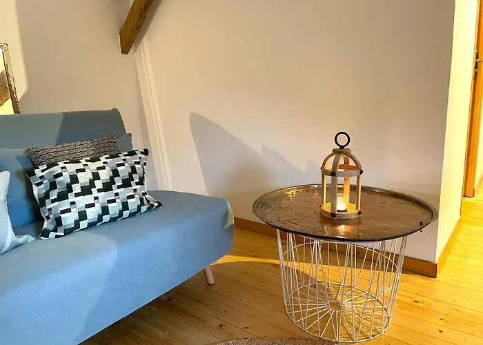 La Maison Plutôt Gris-bleu Appartement Estréelles